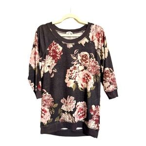 Eyeshadow Women’s Floral Sweatshirt – Size M